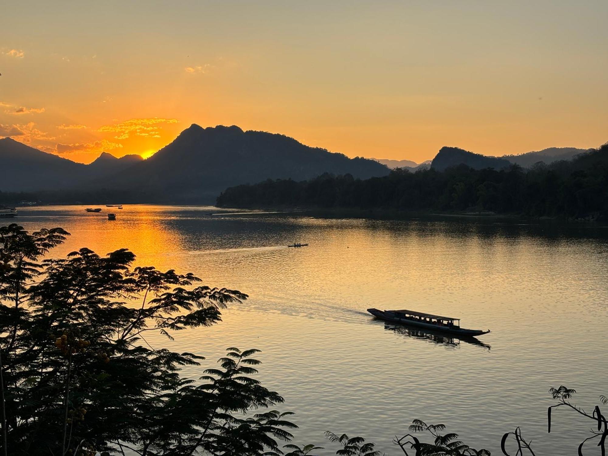 On The Mekong Resort 琅勃拉邦 外观 照片