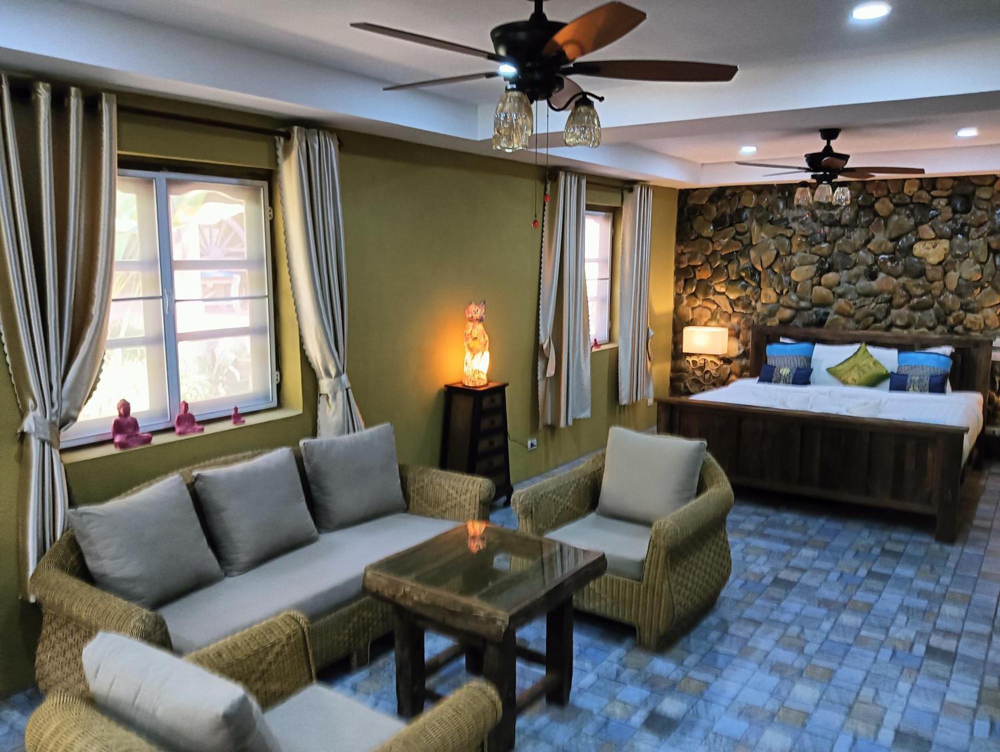 On The Mekong Resort 琅勃拉邦 外观 照片