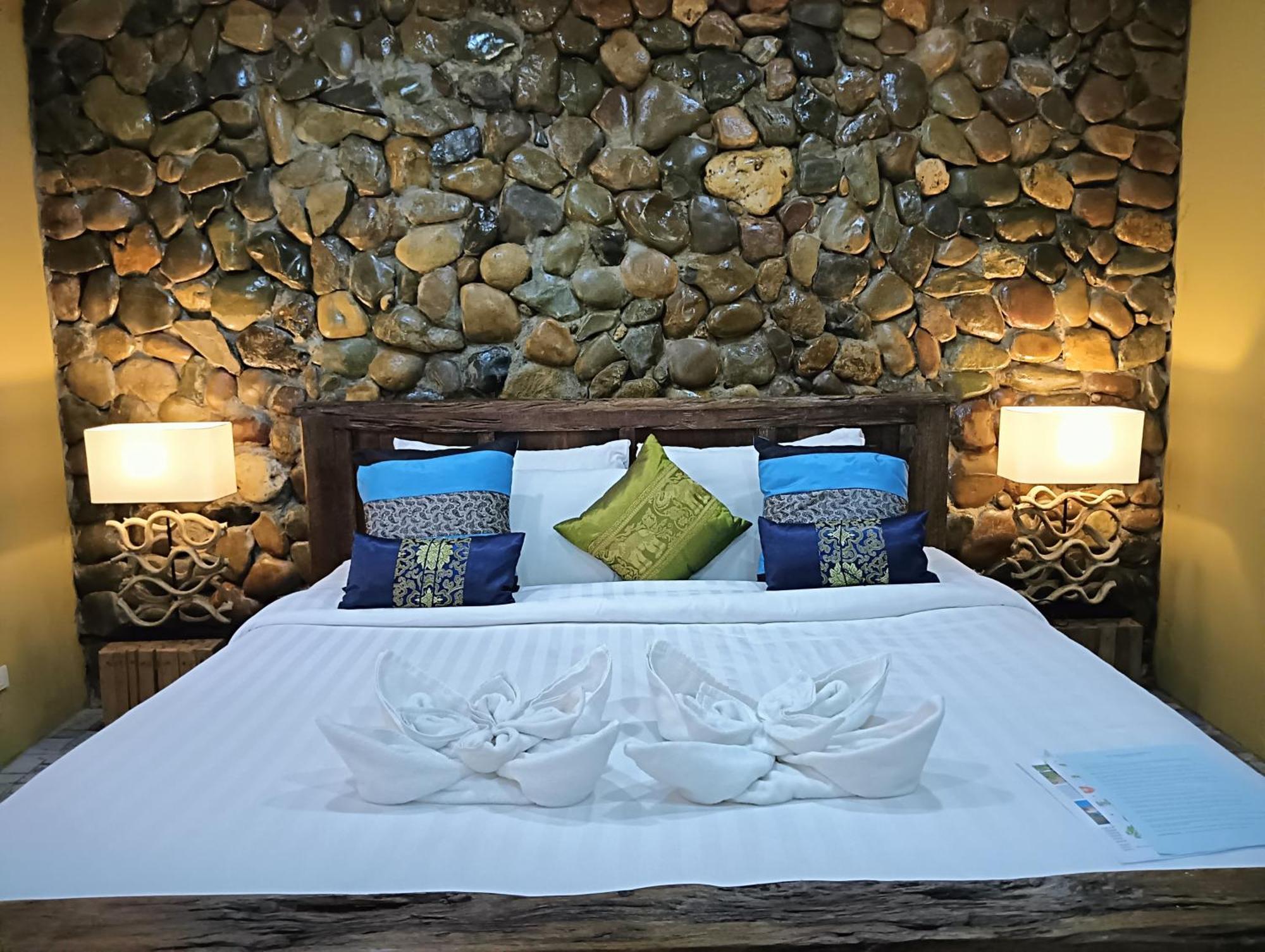 On The Mekong Resort 琅勃拉邦 外观 照片