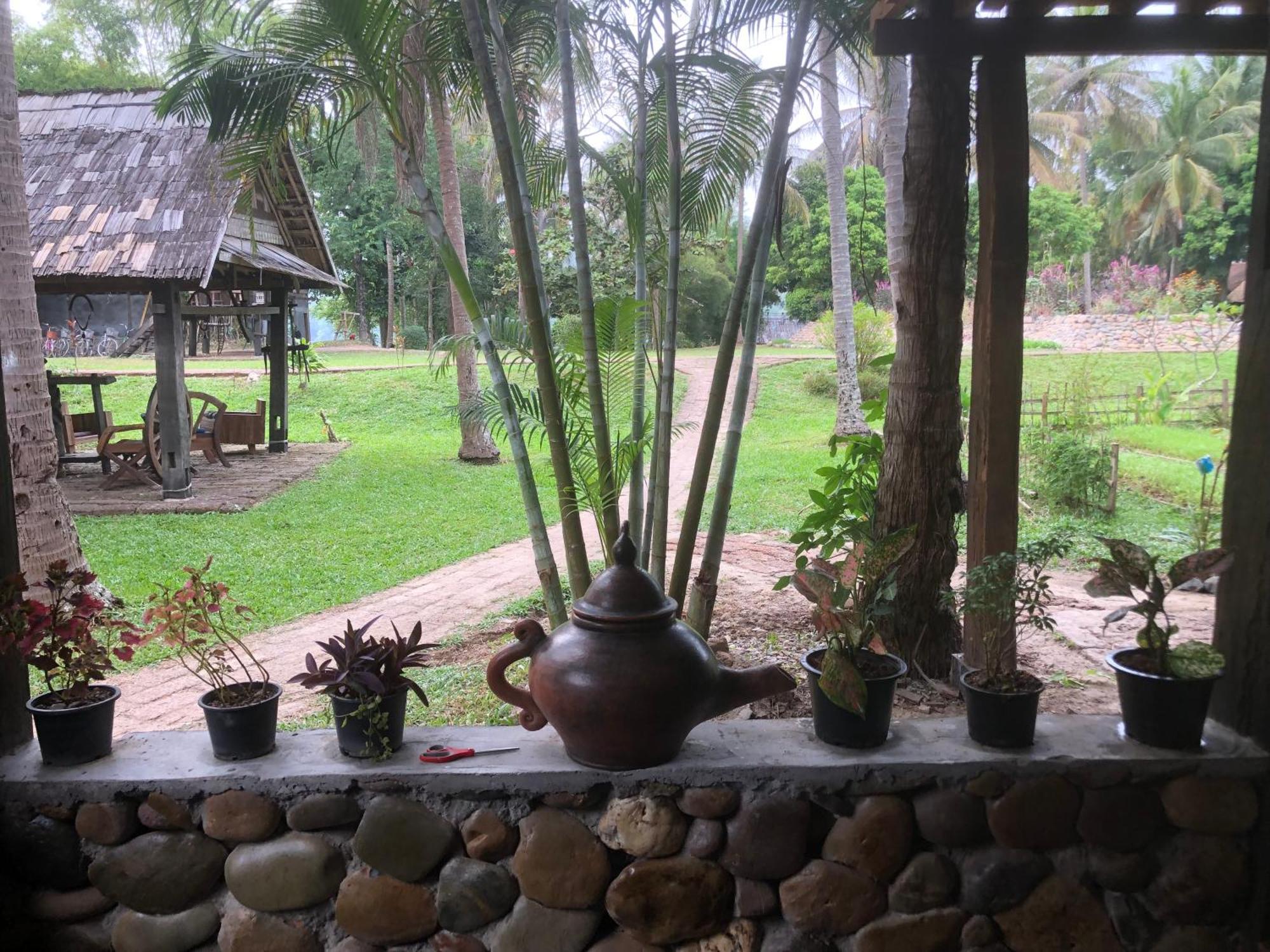 On The Mekong Resort 琅勃拉邦 外观 照片